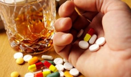 O tânără din Ceadâr-Lunga a încercat să-și pună capăt zilelor.  