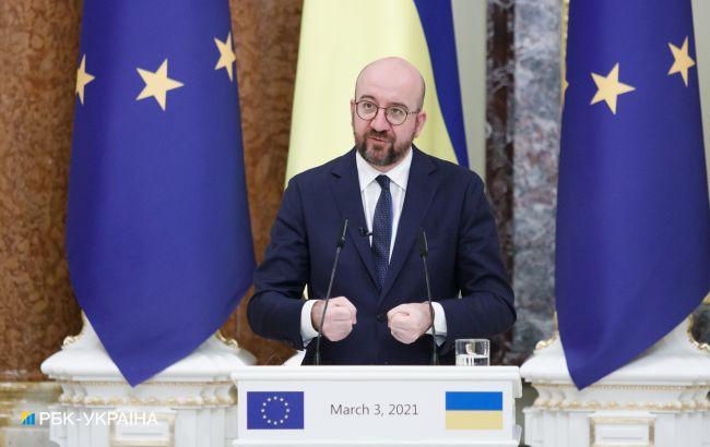 Глава Евросовета позвонил Путину и призвал открыть выход из Мариуполя.