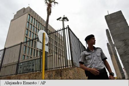 După o serie de "atacuri" misterioase, Washingtonul își reduce prezența diplomatică în Cuba. Foto: AP Photo