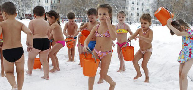 Grădiniță cu program de călire în Rusia. 
