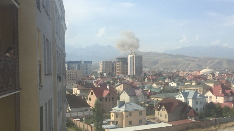 O deflagraţie puternică a avut loc în preajma ambasadei chineze din capitala Kîrgîzstanului, Bişkek.