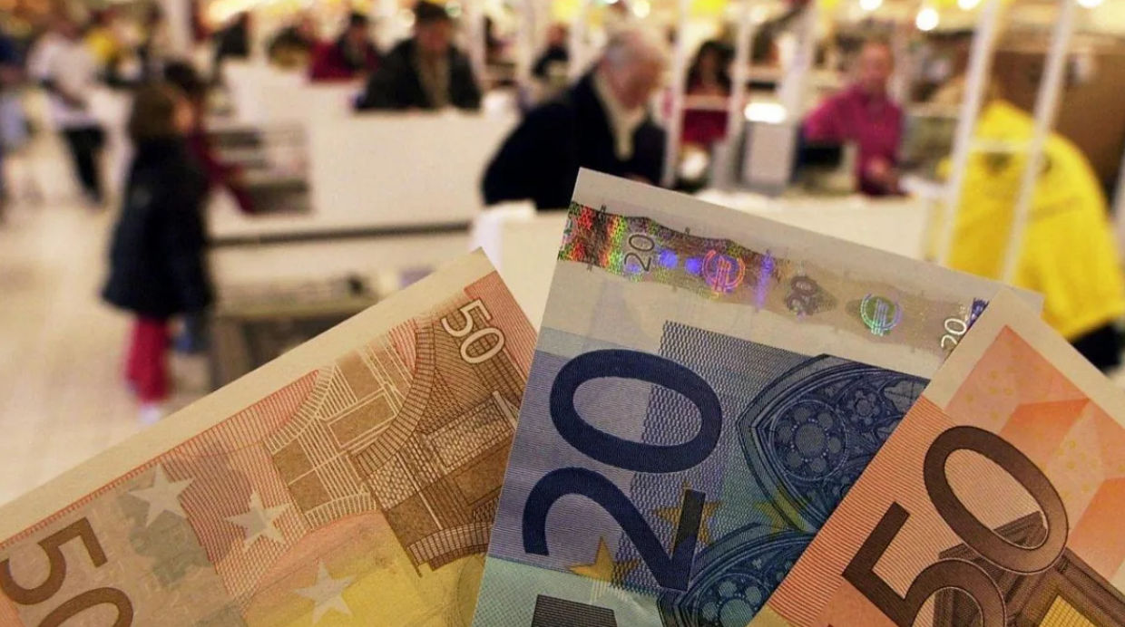 Инфляция в еврозоне в декабре выросла до 2,9%.