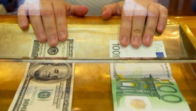 Moneda unică europeană şi cea americană îşi continuă creşterea faţă de leul moldovenesc.