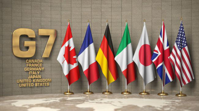 Лидеры G7 заявили о намерении "не допустить победы" России на Украине.