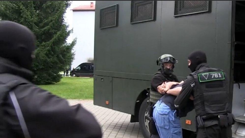 В Минске задержали 33 россиян, планировавших дестабилизировать обстановку.