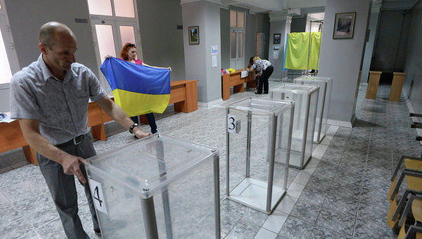 Выборы в органы местного самоуправления состоялись на Украине 25 октября.