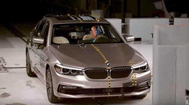 BMW Seria 5 a bătut Audi A6, Infiniti Q70 şi Volvo S90 la testele de siguranţă. 