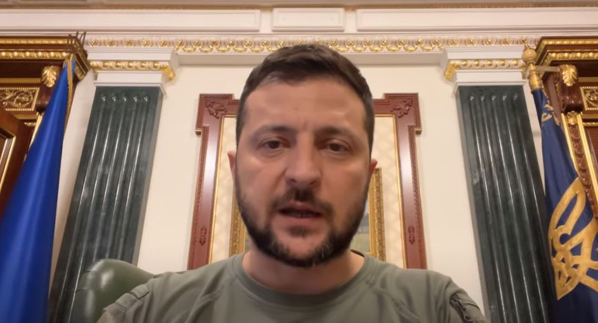 Зеленский о взрывах в Крыму: Война закончится там, где началась.