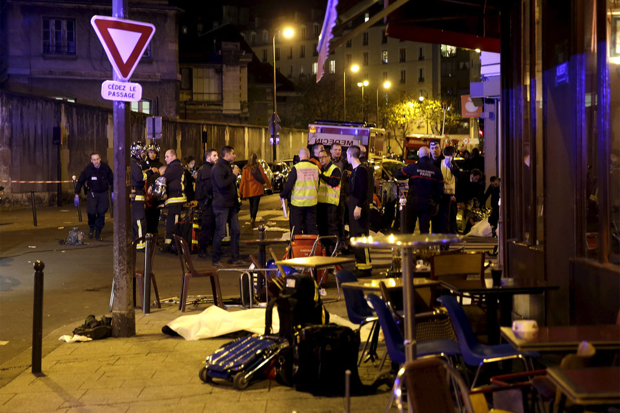 Заложник в театре Bataclan: «Трупы повсюду».