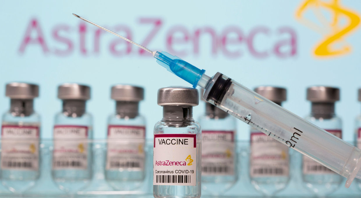 Британская AstraZeneca отзывает свою вакцину от COVID-19 после скандала.