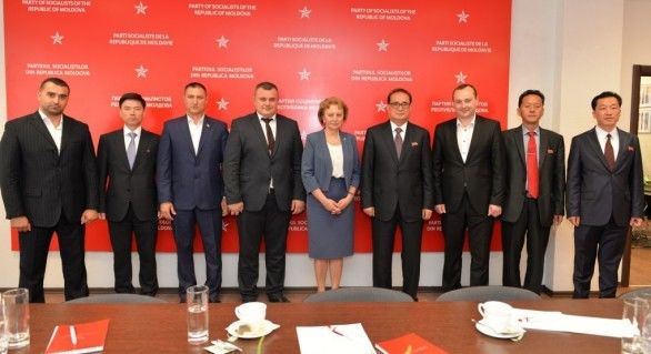 Antimafie cere demisia lui Dodon şi desființarea PSRM din cauza prieteniei cu Coreea de Nord