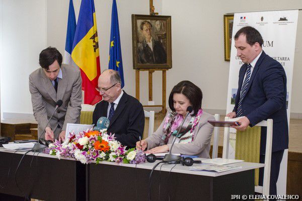 Соглашение о сотрудничестве подписано между Министерством культуры и Посольством Франции.