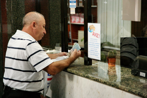 В СМИ в последние дни появилась информация о несвоевременной выплате пенсий и пособий.