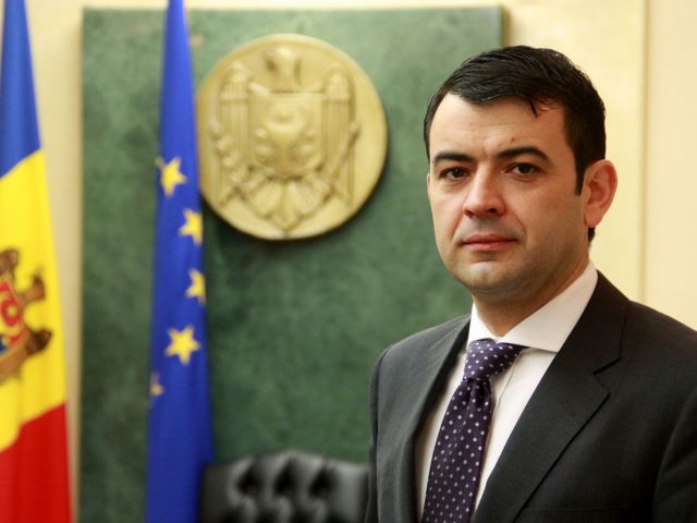 Ministra Educatiei, Maia Sandu, spune ca va vorbi maine in Parlament despre documentul in baza caruia premierul Chiril Gaburici a fost inmatriculat in anul 1995 la Academia de Studii Economice.