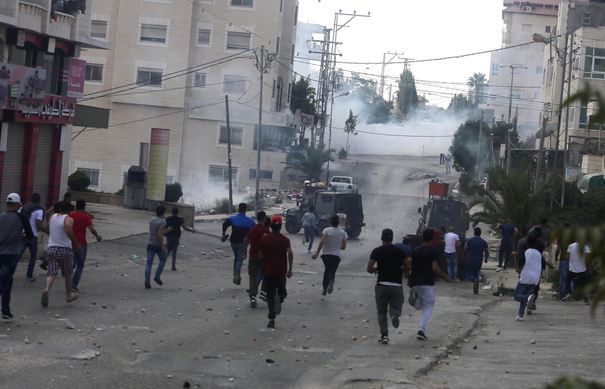 Trei palestinieni au murit în urma altercaţiilor cu autorităţile israeliene, în timpul protestelor.