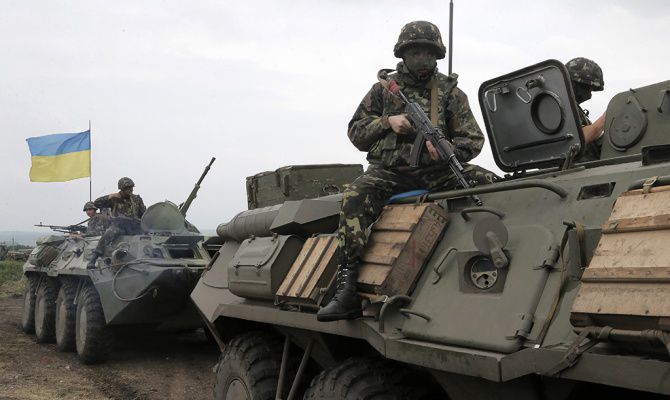 «Начиная с 9 утра преступники 16 раз нарушили режим тишины вблизи донецкого аэропорта», — говорится в сообщении силовиков Украины.