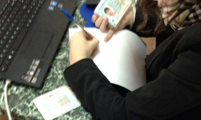 Уже второй день ЦИК не сообщает причину сбоя электронного регистра избирателей.