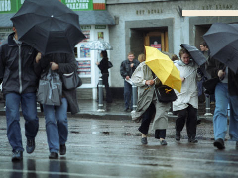 Sinopticii moldoveni au anunţat cod galben în legătură cu înrăutățirea condițiilor meteorologice, relatează NOI.md.