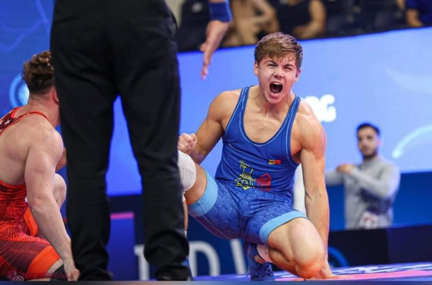 Молдавский борец завоевал серебро на чемпионате мира по борьбе в Турции.
