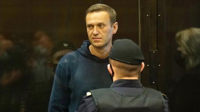 Суд отклонил жалобу Навального на признание его склонным к побегу.