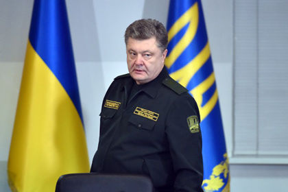 Петр Порошенко назвал операцию по отводу военнослужащих из Дебальцево успешной.