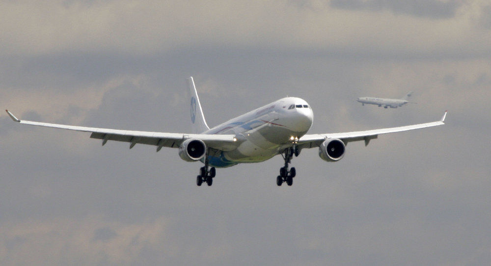Aeronava zbura din Varșovia spre stațiunea balneară Hurghada din Egipt.