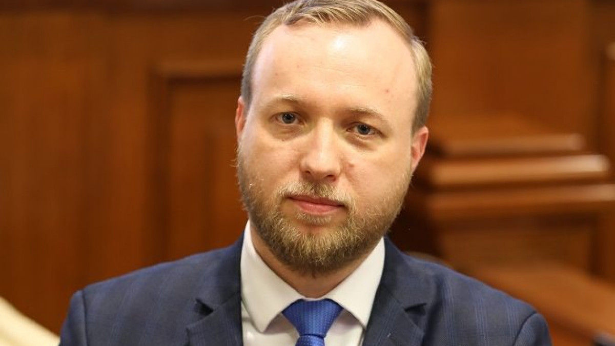 Мустяцэ: Сообщения о бомбах могли стать причиной переноса заседаний суда.