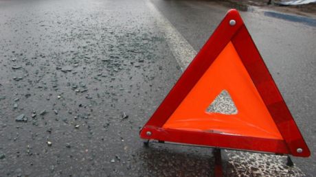 Accident de circulație în sectorul Botanica al Capitalei. O mașină, care circula cu viteză, a lovit din spate un alt automobil pe bulevardul Dacia colț cu Traian.