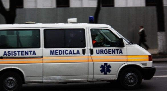 Profesorul a chemat ambulanţa, însă aceasta a venit după jumătate de oră de la apel.