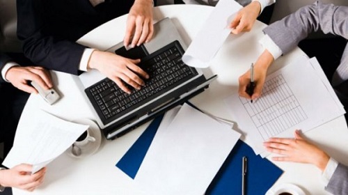 Utilizatorii serviciului beneficiază şi de un sistem modern de plată a serviciilor AGEPI, inclusiv prin card bancar, din avans, în numerar  sau prin utilizarea Serviciului Guvernamental MPay.