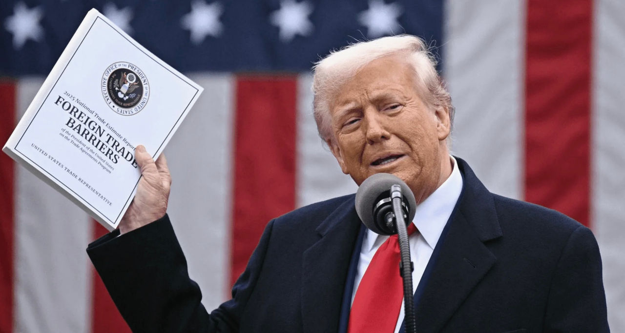 Трамп заявил о «потоке миллиардов» в США от вступивших в силу пошлин.