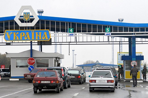 Cetățenii moldoveni care se deplasează spre Odesa ajung ținta unor tâlhari care se dau drept „susținători ai revoluției ucrainene”.