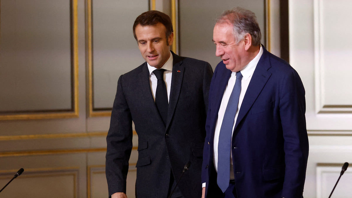 Emmanuel Macron l-a numit pe Francois Bayrou prim-ministru al Franței.