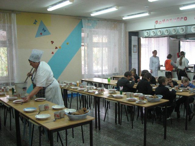 В Комрате лишь одно учебное заведение из семи обеспечивает питание гимназистов и лицеистов.