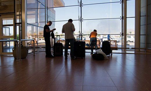 Великобритания и Нидерланды прекратили полеты в Шарм-эль-Шейх.