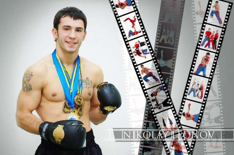 Николай Леонов стал чемпионом мира по кикбоксингу в 2007 году.