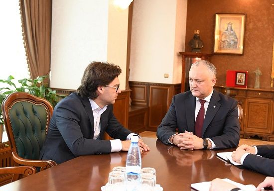 Додон провел встречу с новым министром иностранных дел Николаем Попеску.