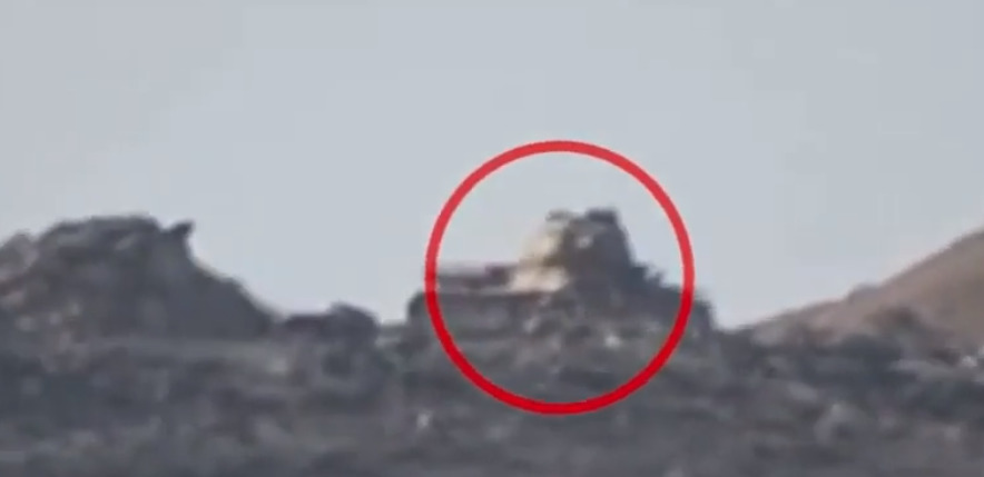 В Сети появилось видео ракетной атаки на танк Т-34-85.
