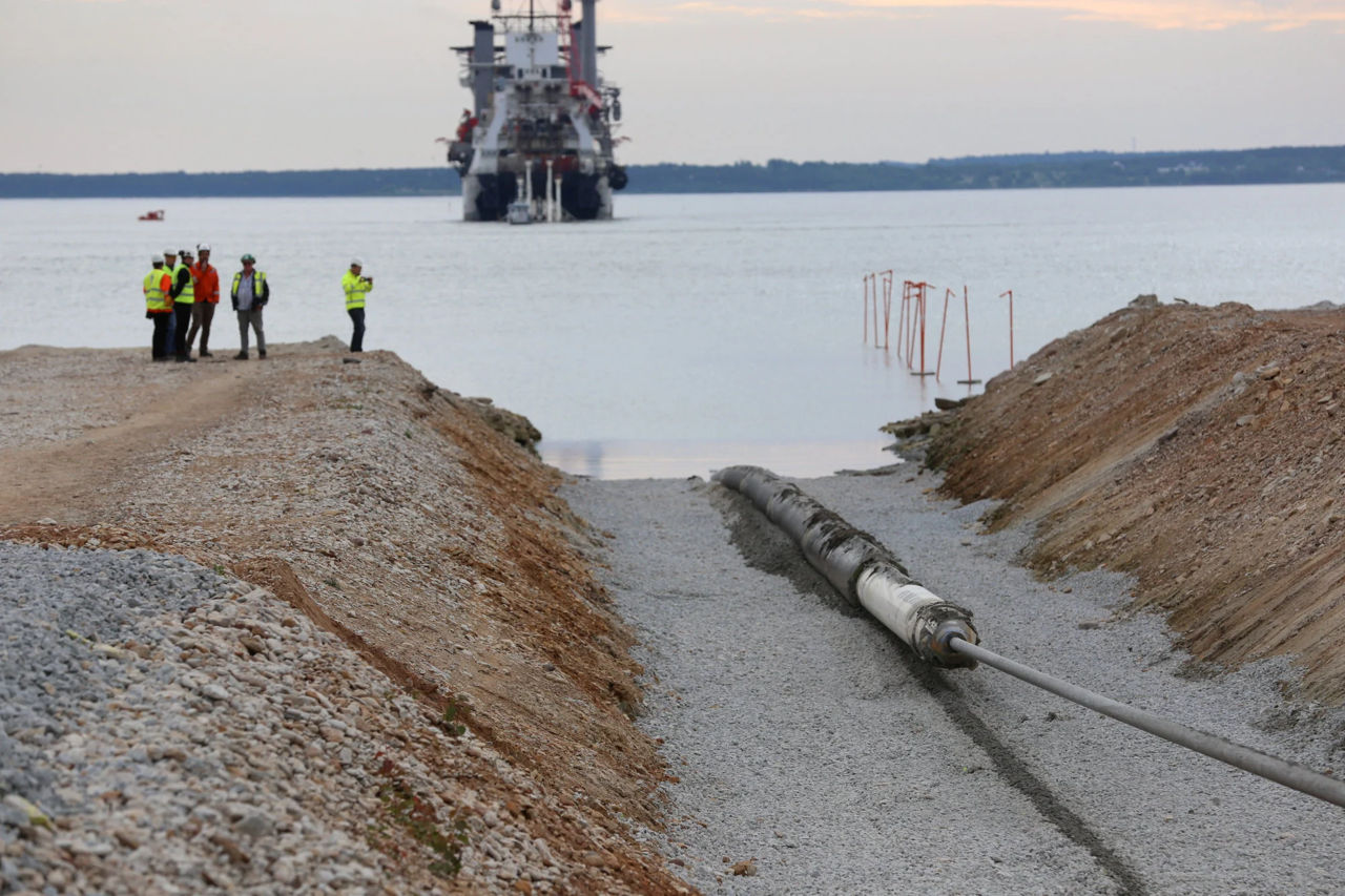 На месте повреждения газопровода Balticconnector нашли двухметровый якорь.