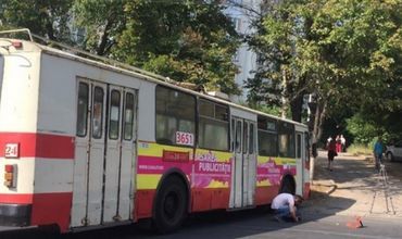 Şoferul troleibuzului care a spulberat o femeie în sectorul Râşcani, reținut în izolator.
