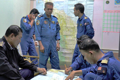 Малазийские спасатели вычисляют область поиска. Фото: Malaysian maritime enforcement / AFP