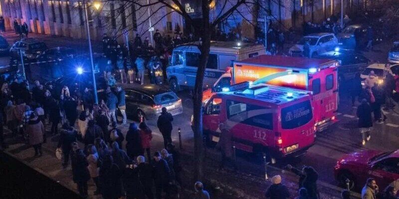 Четыре человека получили ранения в результате стрельбы в Берлине.