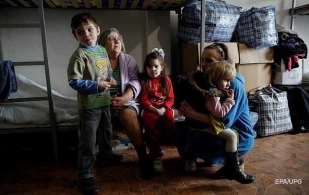 Груз будет передан в больницы и пожарные станции на востоке Украины, в частности в Мариуполе.