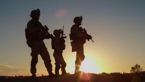Rusia acuză SUA că formează foşti combatanţi ai Statului Islamic în Siria.