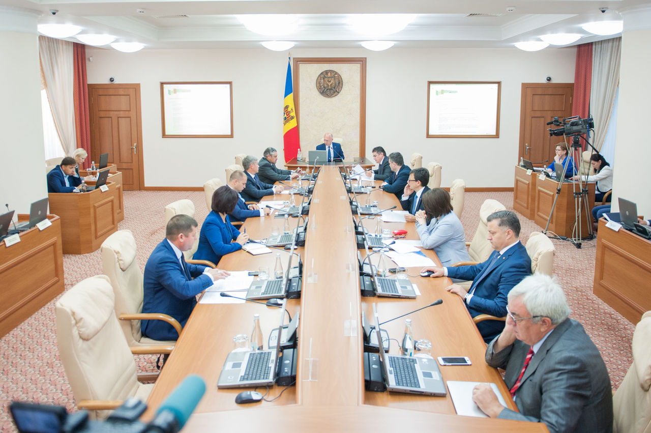 216 госкомпаний переведены Кабинетом министров под управление Агентства публичной собственности.