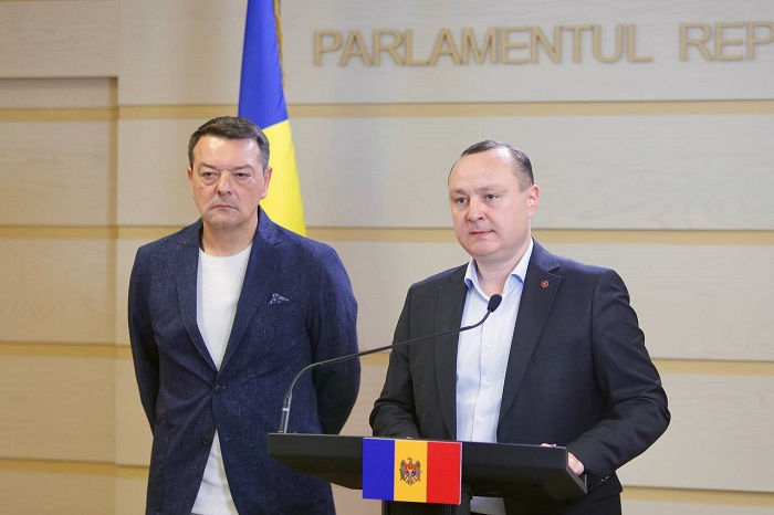 БКС: PAS целенаправленно уничтожает систему образования.