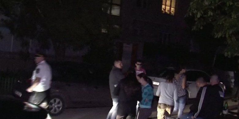 Un bărbat a tras cu arma traumatică într-un vecin.