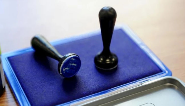 O ștampilă de vot, furată de la o secție de votare la Telecentru.