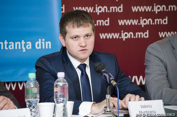 Valeriu Munteanu exclude faptul că oraşul Chişinău ar putea rămâne fără apă din cauza secetei hidrologice şi îndeamnă societatea să nu facă panică. Foto:  ipn.md\ Elena Covalenco