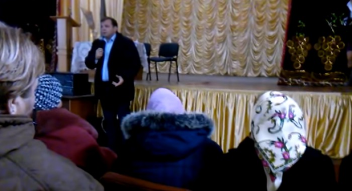 Liderul PPPDA, Andrei Năstase, s-a întâlnit ieri cu locuitorii orașului Ocnița. Foto: captura youtube